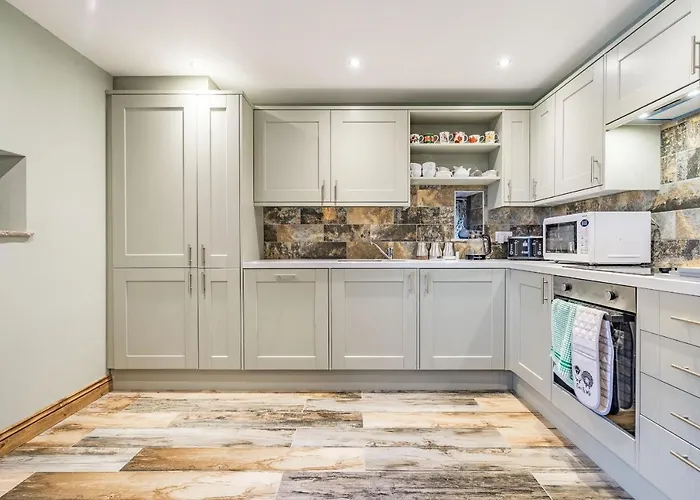 Meadowsweet بيت للعطل ويتبي