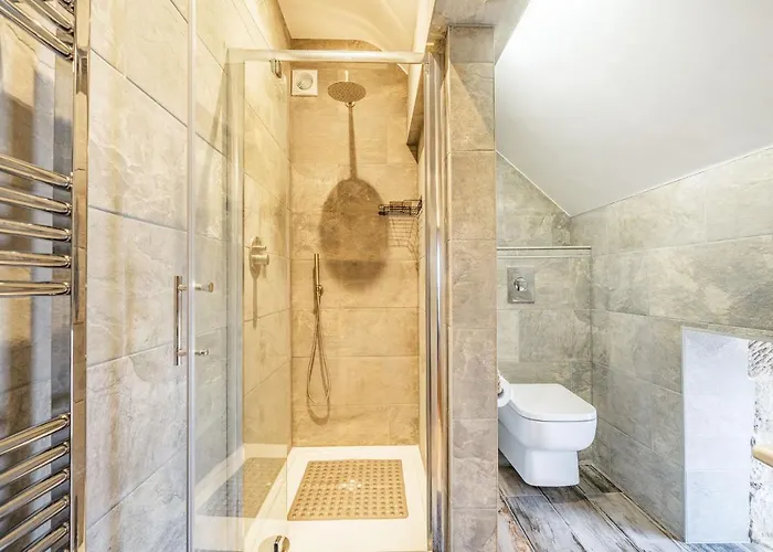 בית נופש Meadowsweet וויטבי